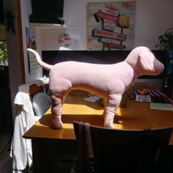 😍VS PINK LARGE SOFT BODY DISPLAY DOG-HTF - Picture 7 of 8